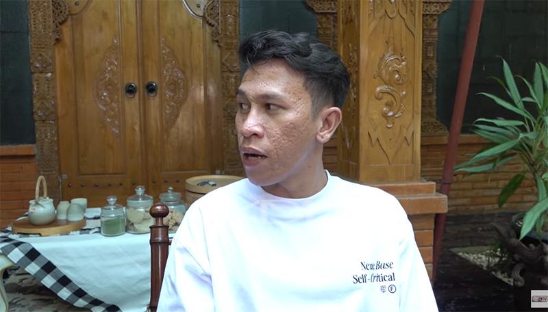 Fransiskus-Marbun-25-rekan-Eky-saat-berbincang-dengan-Dedi-Mulyadi.jpg