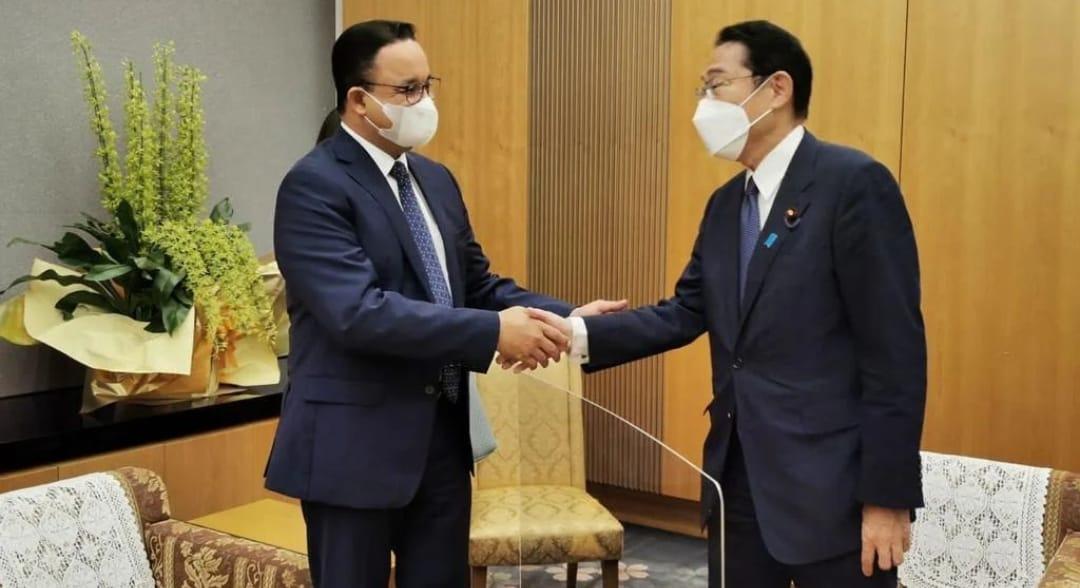 Gubernur-DKI-Jakarta-Anies-Baswedan-bersalaman-dengan-Perdana-Menteri-Jepang-Fumio-Kishida.jpg