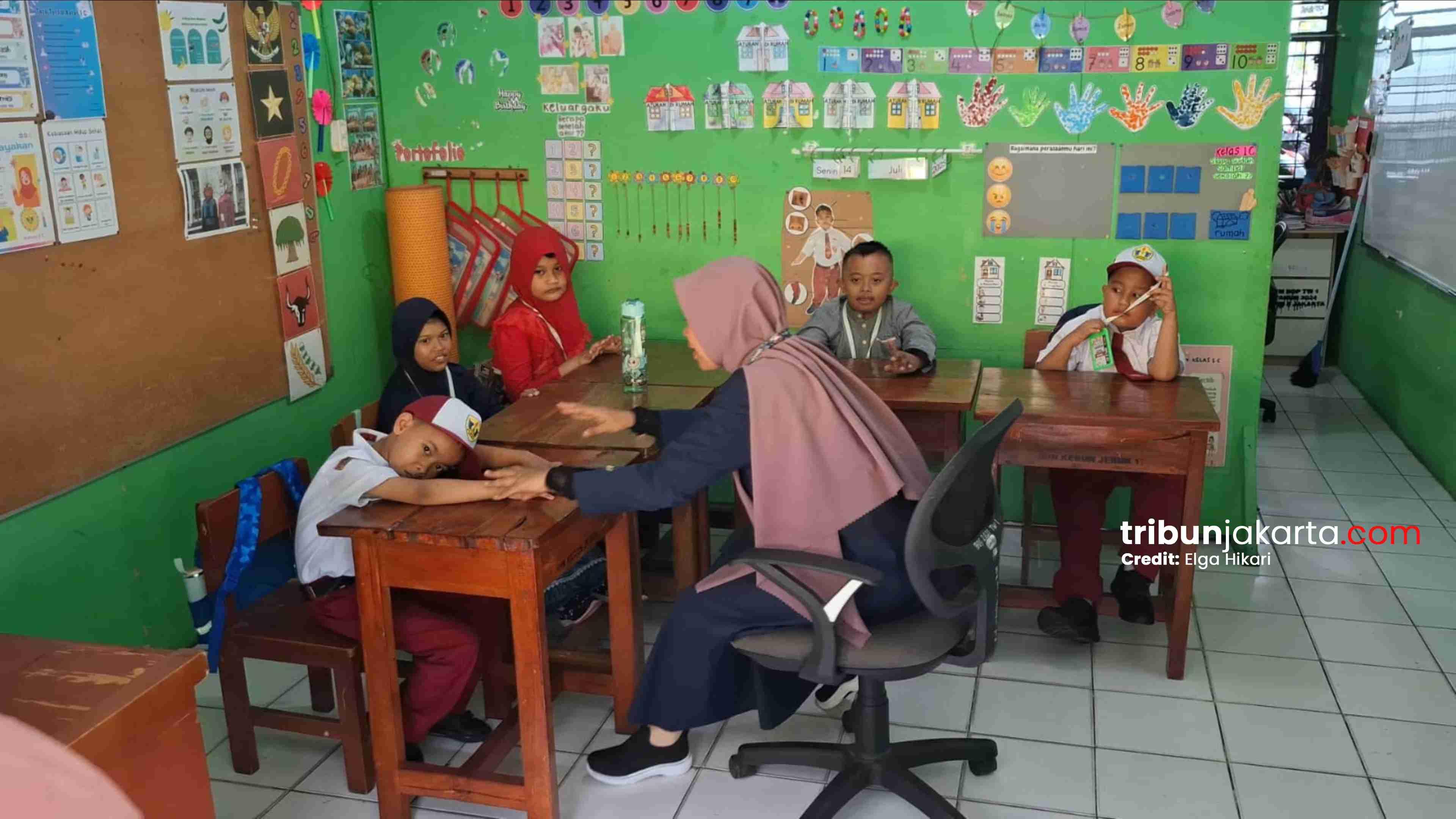 Dinas Pendidikan Jakarta Buka Nomor Aduan Khusus MPLS, Kekerasan hingga Pungutan Boleh Lapor - Tribunjakarta.com