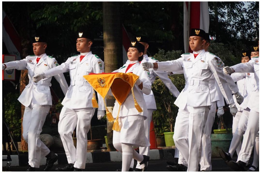 jakarta/Ilustrasi-upacara-bendera-merah-putih-paskibraka-HUT-Kemerdekaan.jpg