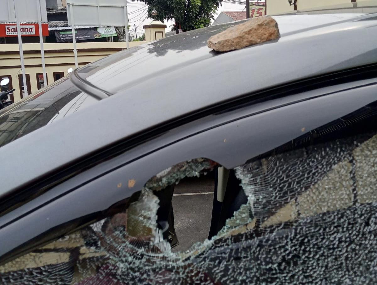Terjadi Lagi Pelemparan Batu ke Mobil di Margonda, Kali Ini Korban Luka di Pelipis