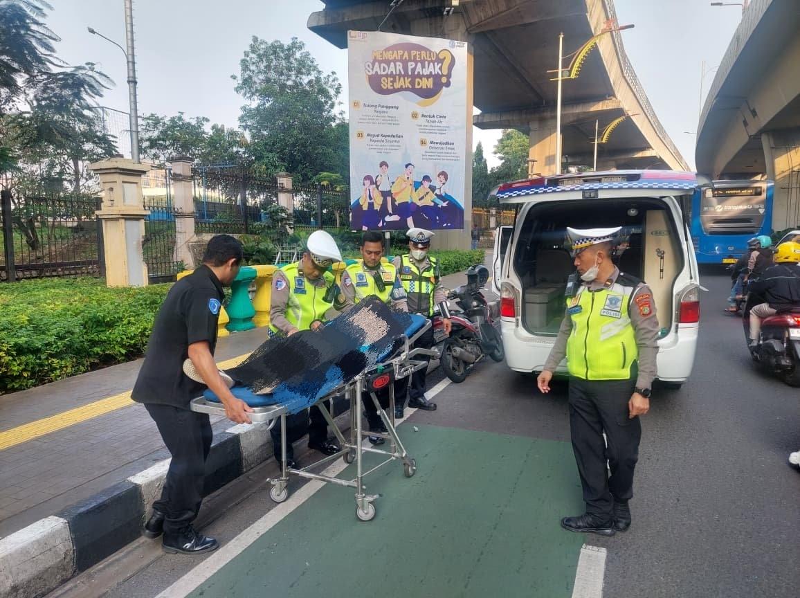 Kecelakaan-hari-ini-di-Jakarta-Selatan-Senin-1152026.jpg