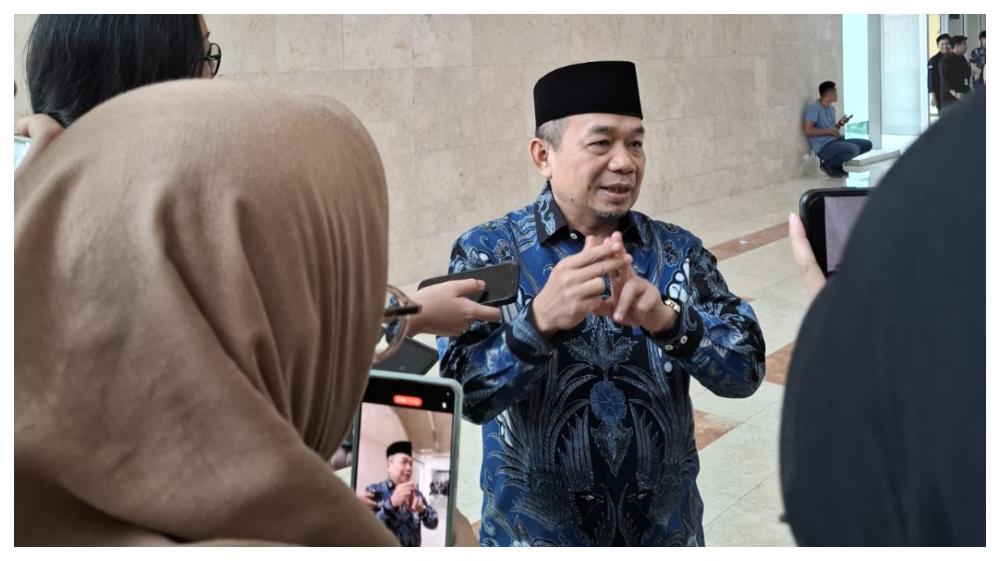 Ketua-Fraksi-PKS-DPR-RI-Jazuli-Juwaini-b.jpg