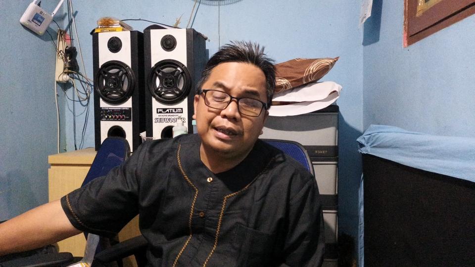 Ketua-Pertuni-DPD-DKI-Jakarta-Ajad-Sudrajad-saat-memberi-keterangan.jpg