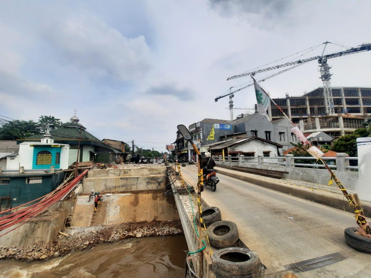 Kondisi-terkini-pembangunan-Jembatan-Jatijajar-di-Kota-Depok-Senin-3012023.jpg