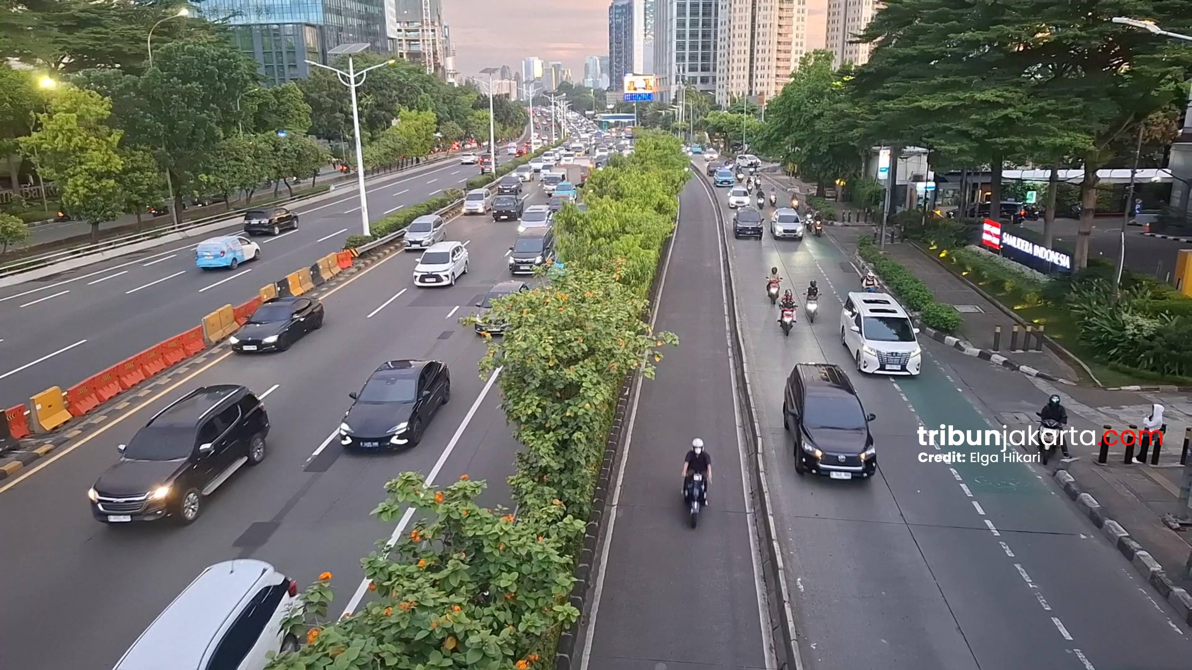 Prakiraan Cuaca Jakarta  Minggu 12 April 2026: Waspada Hujan Kembali Melanda