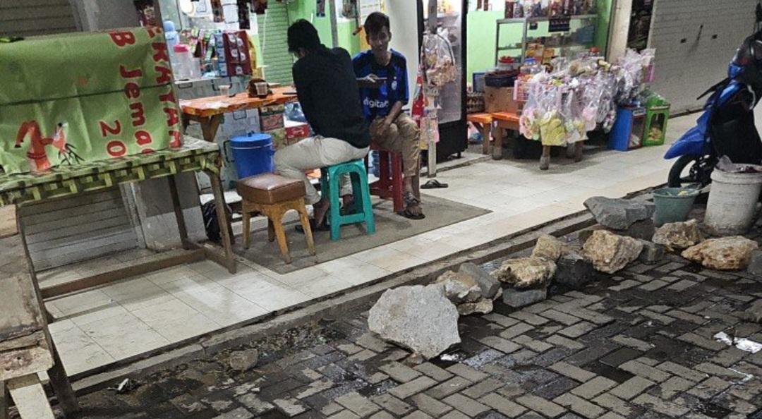 Lokasi-septic-tank-Rusunawa-Cakung-Barat-yang-jebol-hingga-menimbulkan-bau-kotoran.jpg