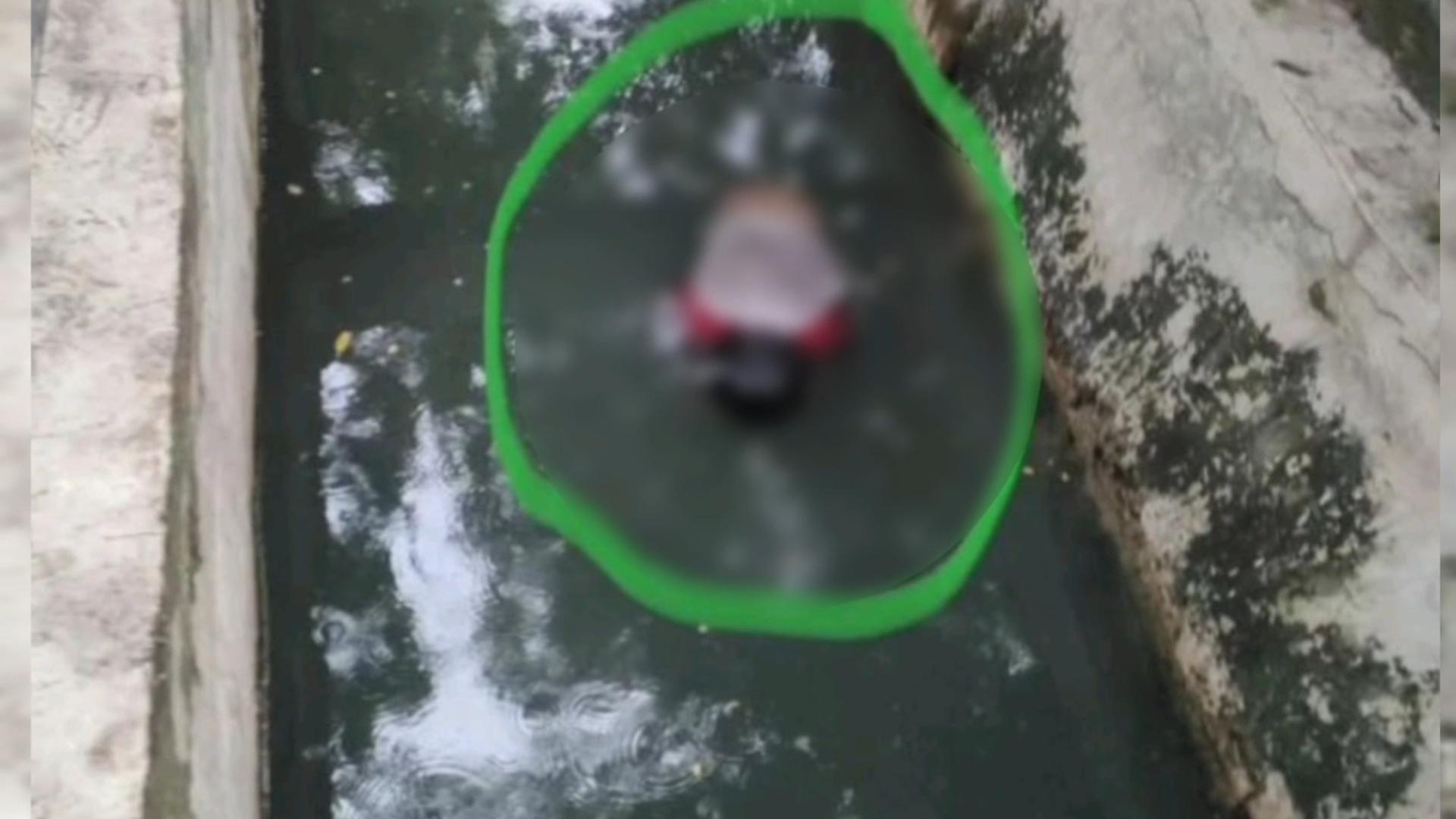 Mayat Laki-laki Ditemukan dalam Selokan di Koja: Kondisi Berpakaian Lengkap, Ada Tato di Dada