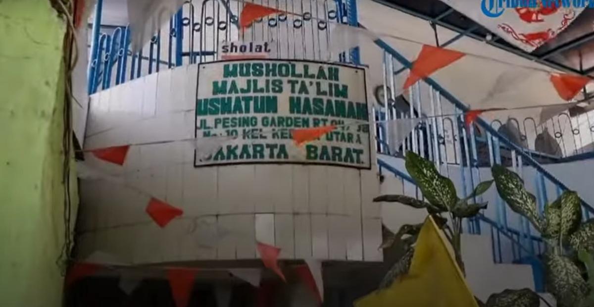 Musala-Uswatun-Hasanah-di-Kebon-Jeruk-Jakarta-Barat-lokasi-penusukan-Muhammad-Saidi-71.jpg