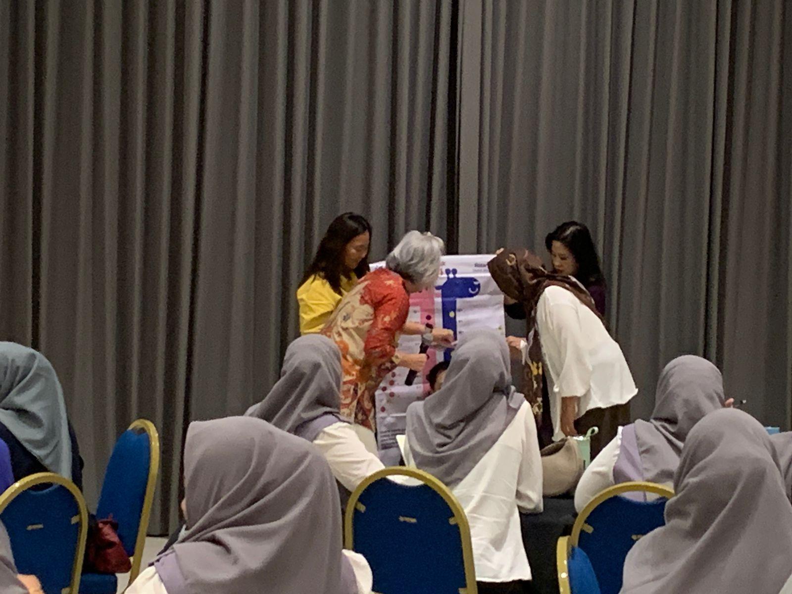 Hadirkan Chef Podomoro University, Sasa dan Rotary Indonesia Gelar Demo Masak Buat Kader Posyandu