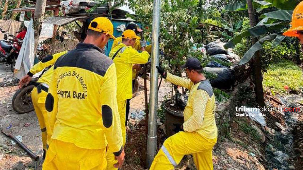 Kini Terang Benderang, Jalan Haji Sodong Meruya Jakbar Bebas dari Bayang-bayang Kriminalitas - Tribunjakarta.com