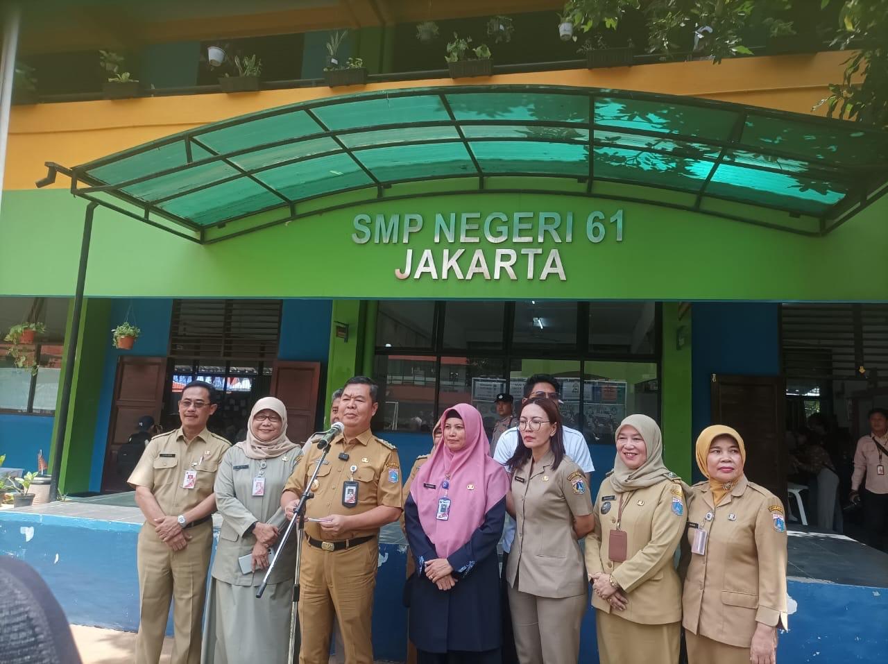 Pj-Gubernur-DKI-Jakarta-meninjau-pelaksanaan-makan-bergizi.jpg