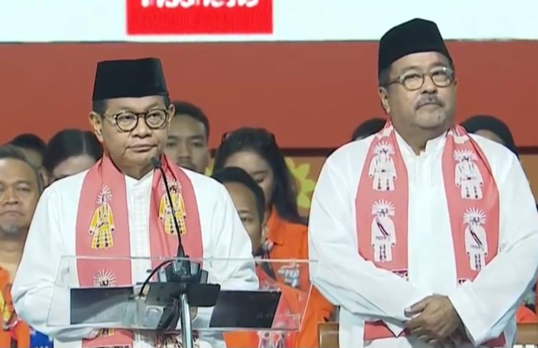 Pramono-Anung-Rano-Karno-saat-menjalani-debat-kedua-Pilkada-Jakarta-2024.jpg