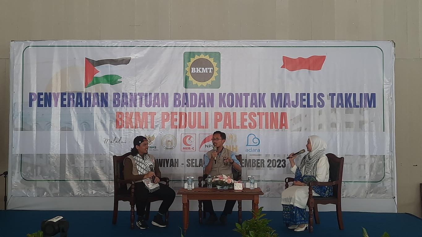 Prosesi-penyerahan-bantuan-untuk-Gaza-dari-BMKT-di-Graha-Alawiyah-Kota-Bekasi.jpg