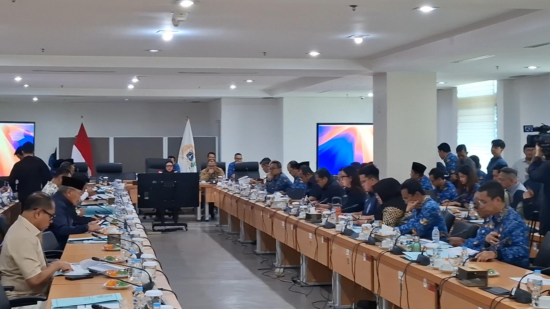 Pro Kontra Warnai Rapimgab DPRD DKI Jakarta, Ibu Kota Tertinggal Soal Regulasi Kawasan Tanpa Rokok