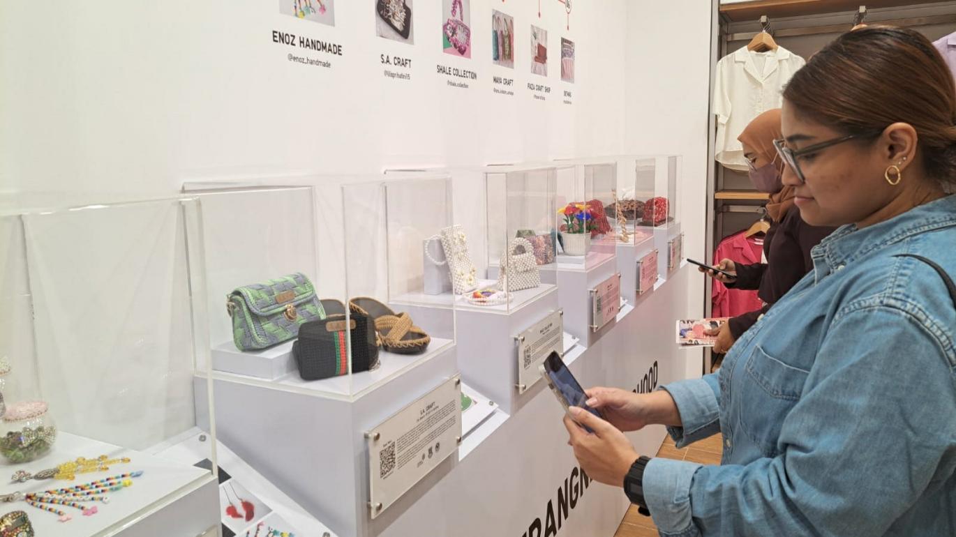 Gandeng UMKM Setempat, Uniqlo Buka Cabang di Ciputra Tangerang