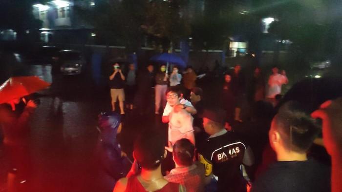 Samuel Sunarya Teriak 'Mama' saat Ditangkap, Sebelumnya Berlagak Ancam dan Aniaya Dokter Gigi Wanita