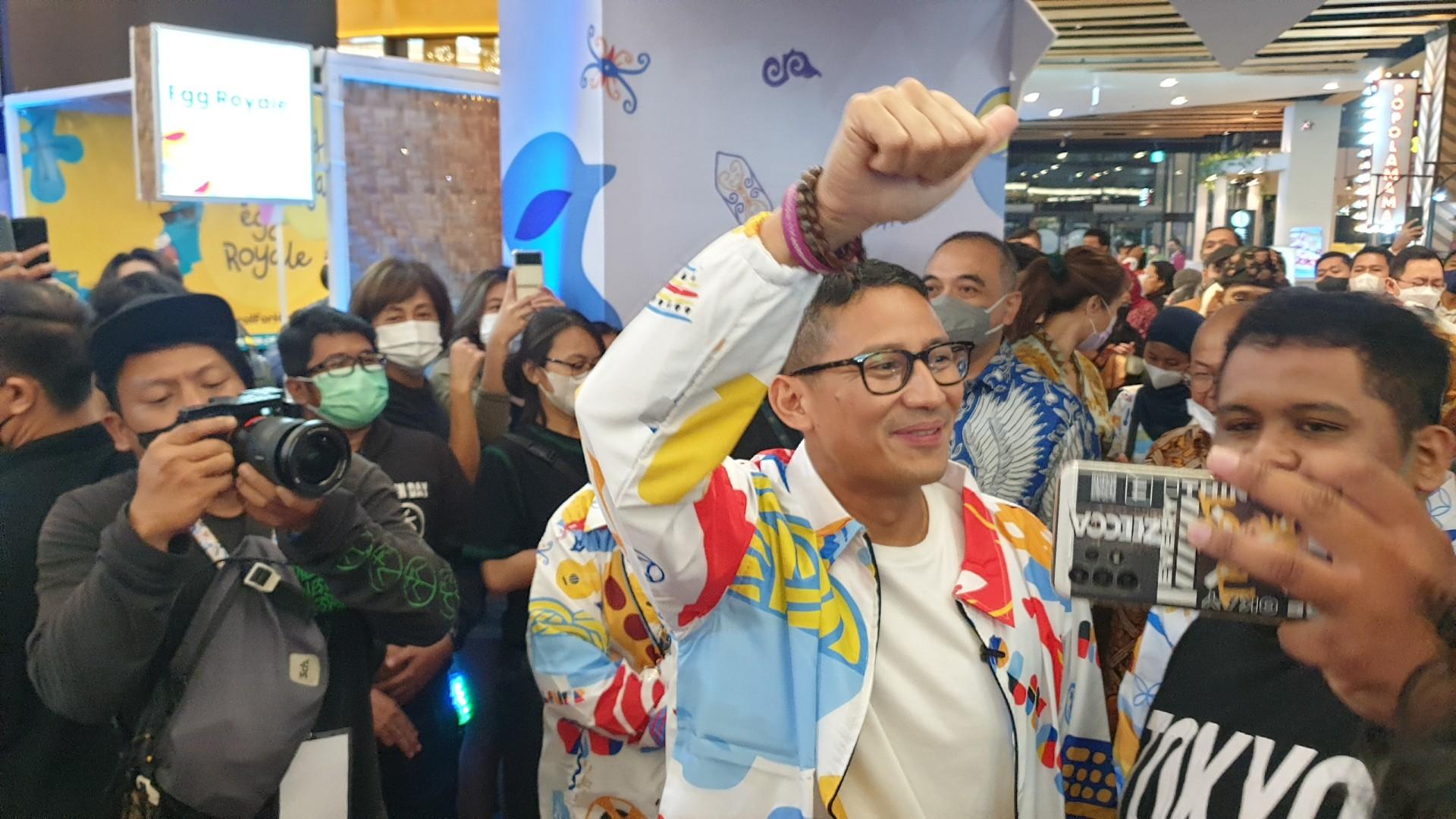 Sandiaga-Uno-resmi-menutup-Pameran-AKI-2022.jpg