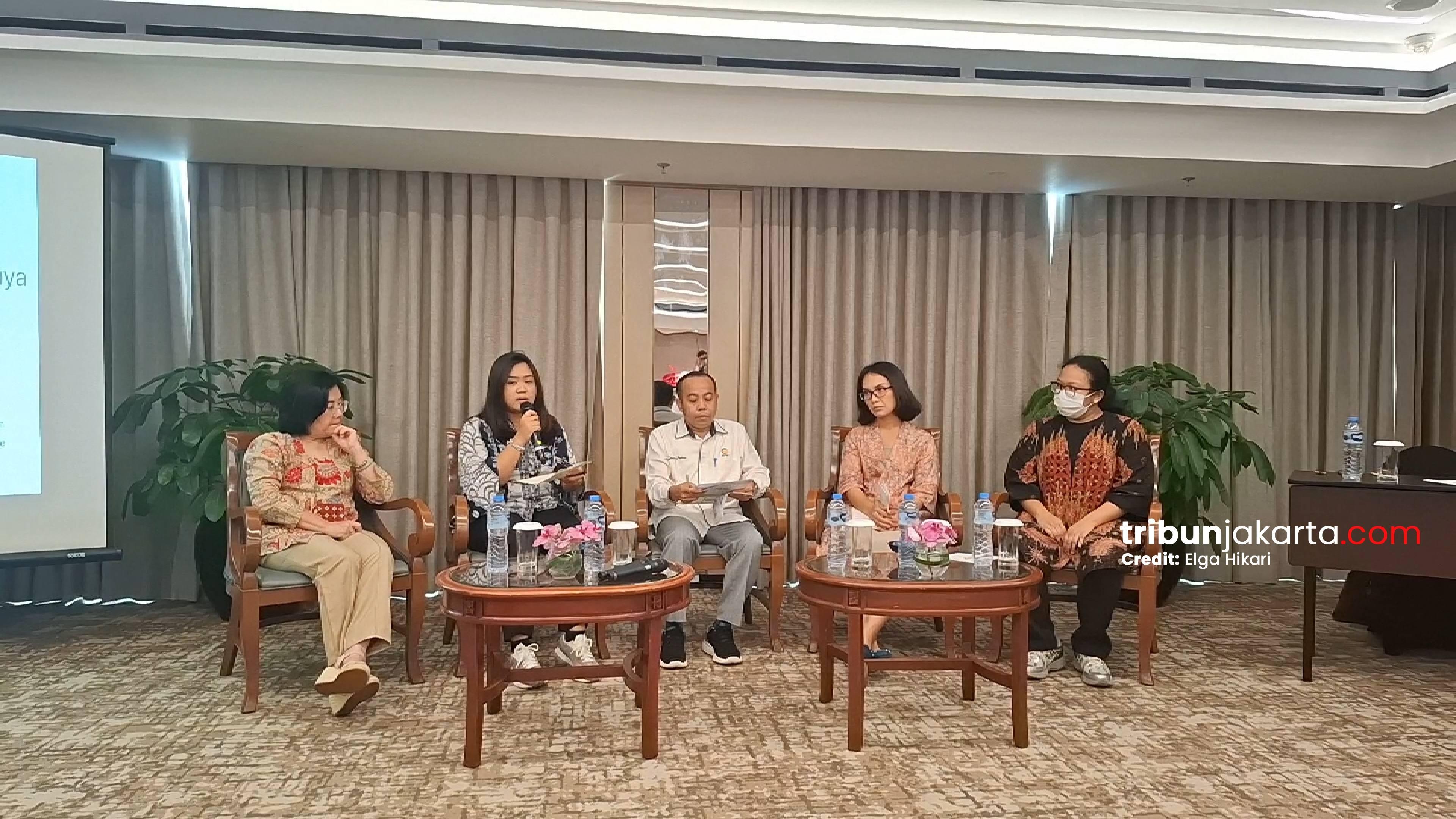 Sejumlah-tokoh-mulai-dari-dokter-hingga-KPAI-menjadi-pembicara-diskusi.jpg