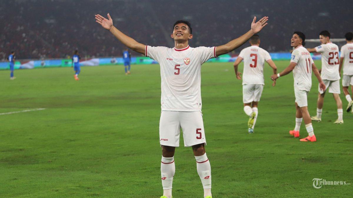 Selebrasi-pesepak-bola-Timnas-Indonesia-Rizky-Ridho.jpg