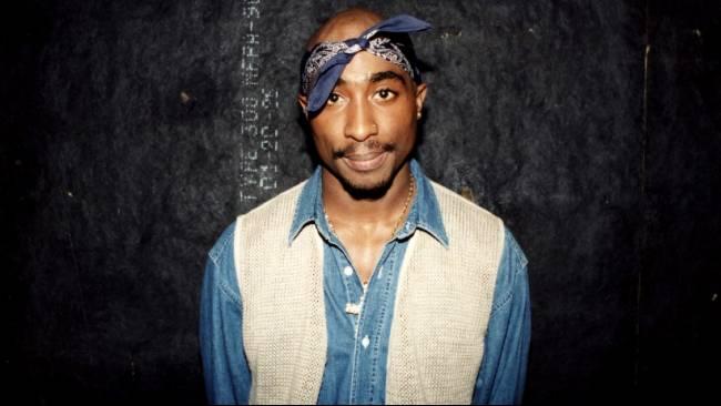 Simak-profil-Tupac-Shakur-rapper-yang-terkenal-tewas-ditembak-saat-usianya-25-tahun.jpg