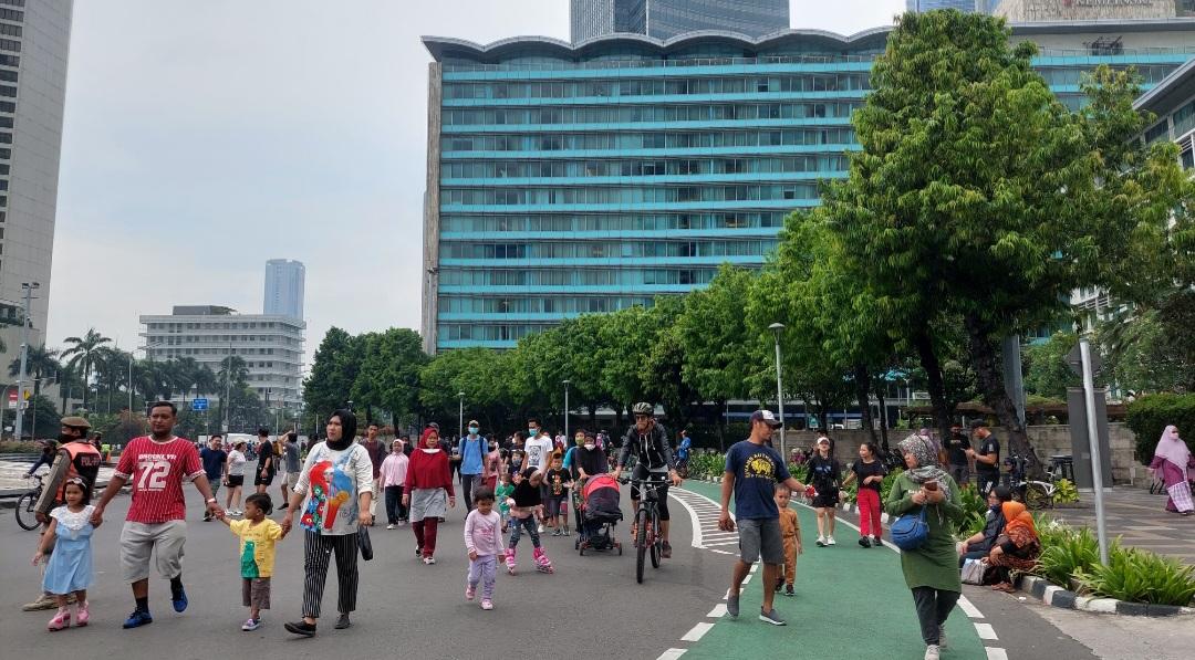 Suasana-Car-Free-Day-Jakarta-di-Bundaran-HI-Minggu-2252022.jpg