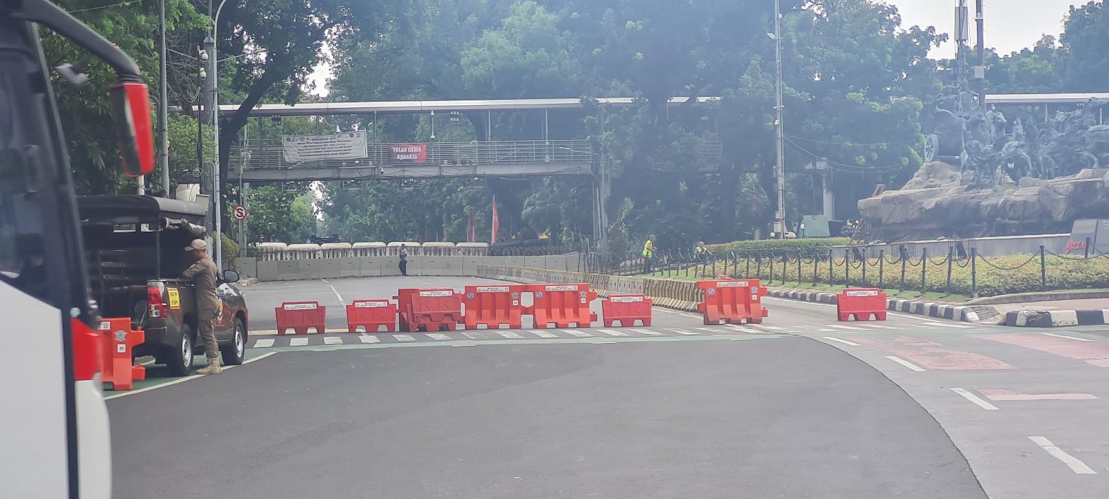 Suasana-di-sekitaran-Patung-Kuda-jelang-unjuk-rasa-Aksi-411.jpg