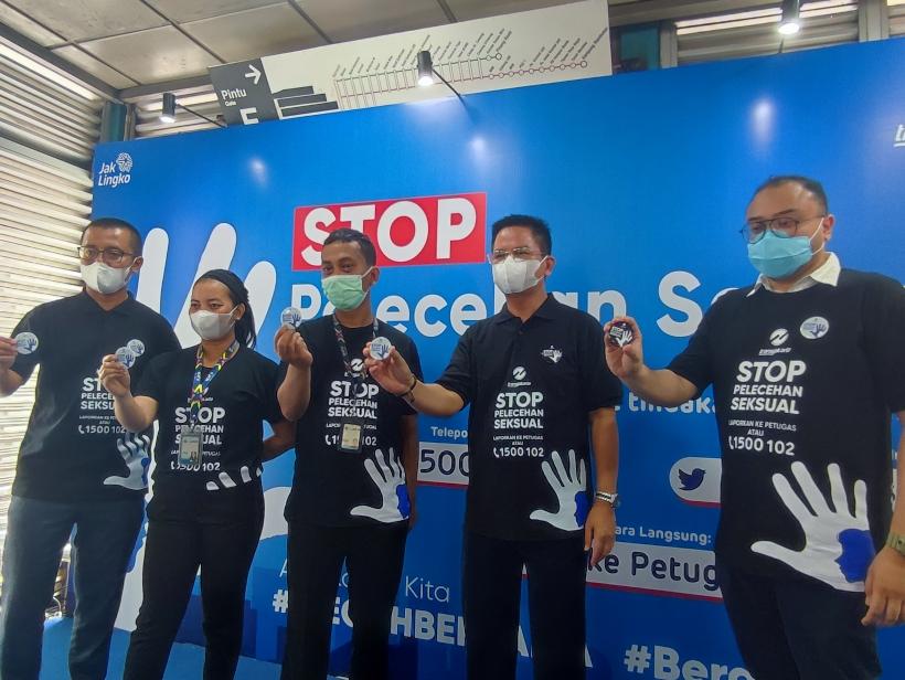 Suasana-kampanye-STOP-pelecehan-seksual-di-Halte-Harmoni-Transjakarta-Jakarta-Pusat.jpg