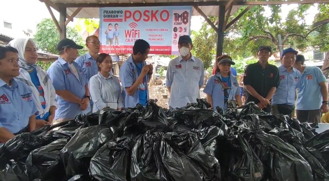 TIM-8-Relawan-Jokowi-Bergerak-Bersama-Prabowo-RJBBP.jpg