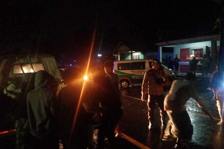 TKP-kecelakaan-lalu-lintas-yang-menewaskan-pemotor-di-Lombok.jpg