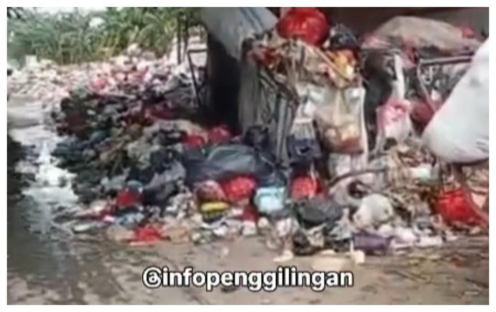 TUMPUKAN-SAMPAH-MELUBER-tumpukan-sampah-PIK-Penggilingan-Cakung-Jakarta-Timur.jpg