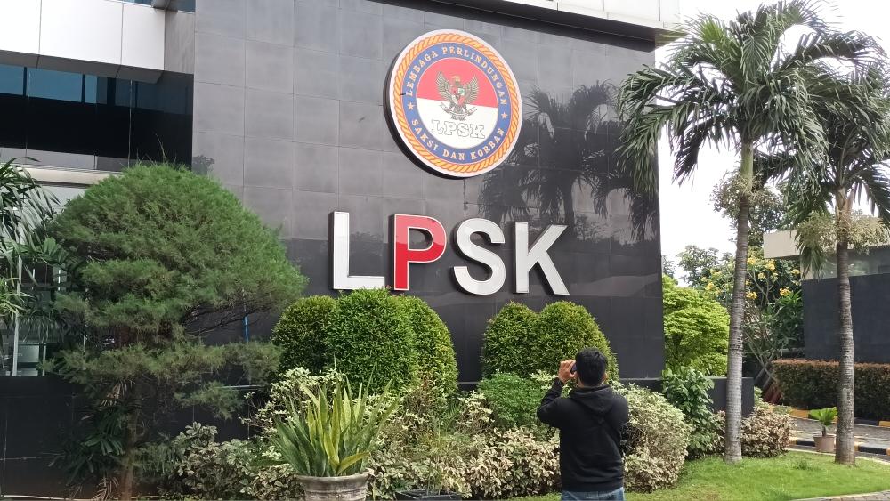 Tampak-depan-kantor-LPSK.jpg