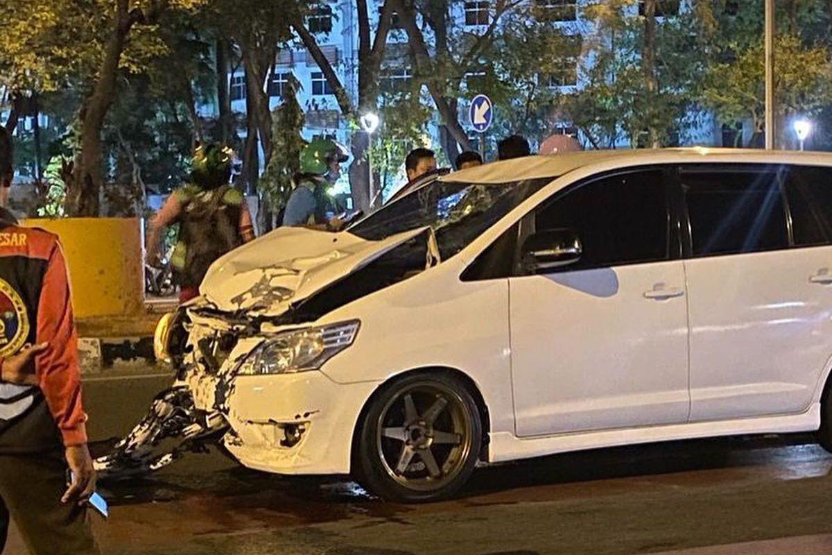 Kecelakaan Maut Innova VS Motor di Kemayoran Tewaskan 3 Orang, Korbannya Ada yang Suami Istri