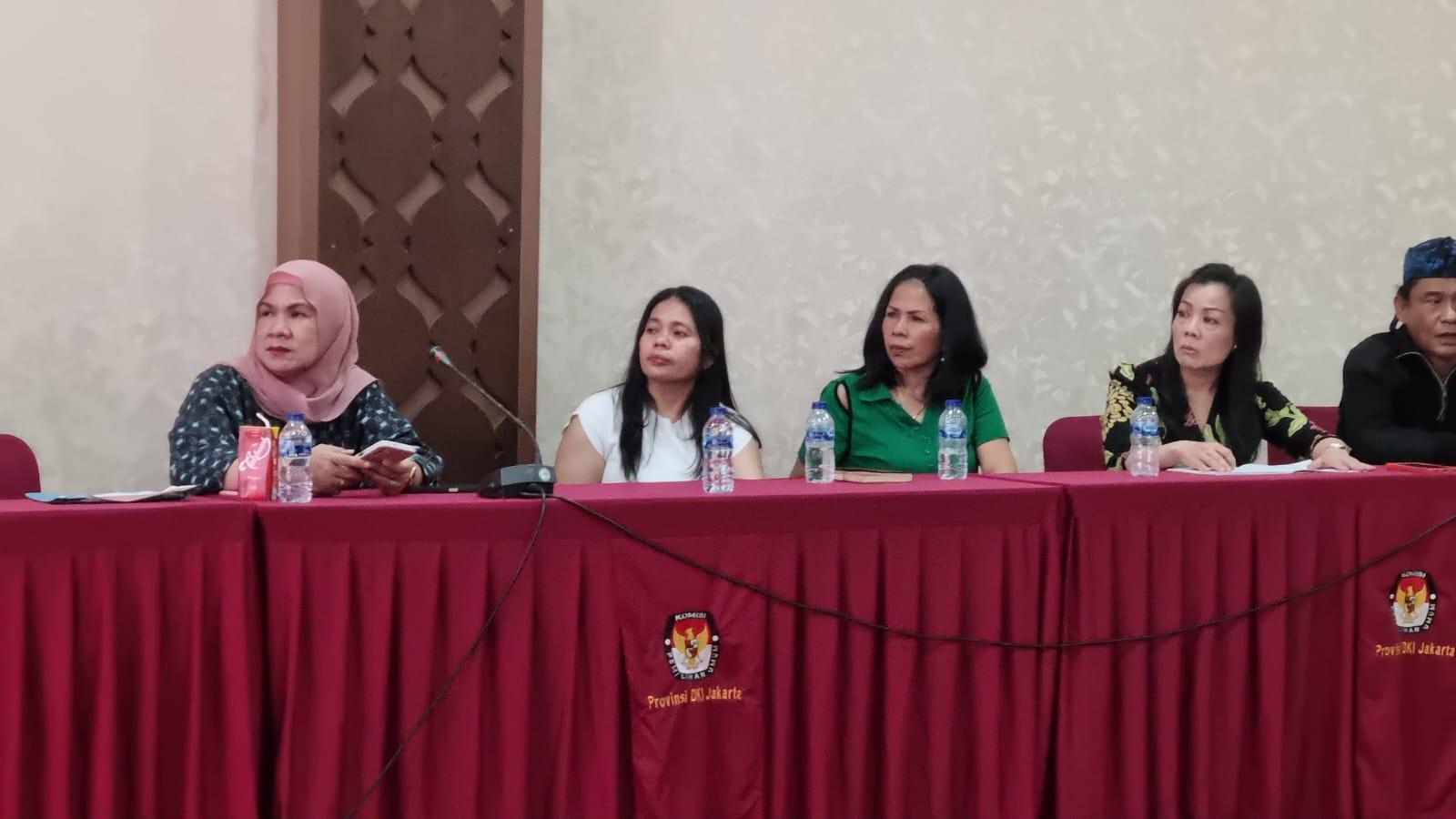Utusan-tim-Komjen-Purn-Dharma-Pongrekun-saat-berkonsultasi-di-KPU-DKI-Jakarta.jpg
