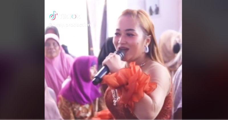 Viral-penyanyi-dangdut-organ-tunggal-bawakan-lagu-ost-kartun-era-90-an.jpg