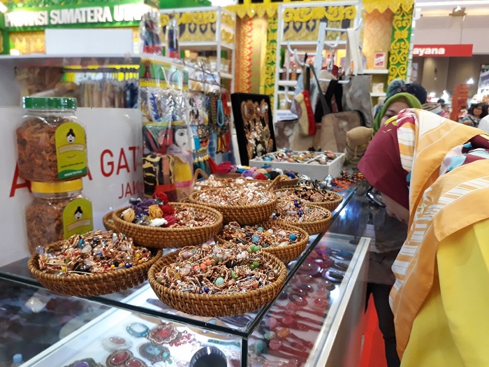 Berburu Aneka Aksesoris Wanita di Jakarta Fair yang Ditawarkan dengan Harga Terjangkau