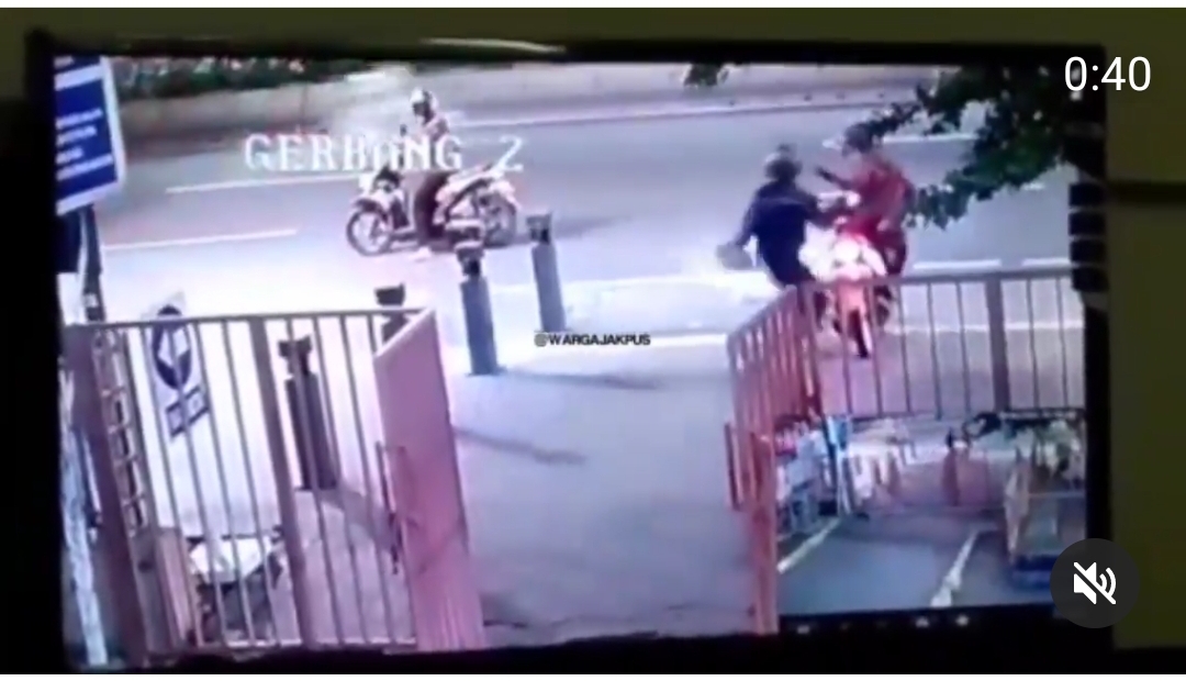aksi-pembacokan-pengendara-motor-saat-baru-keluar-rumah-sakit-di-senen.jpg