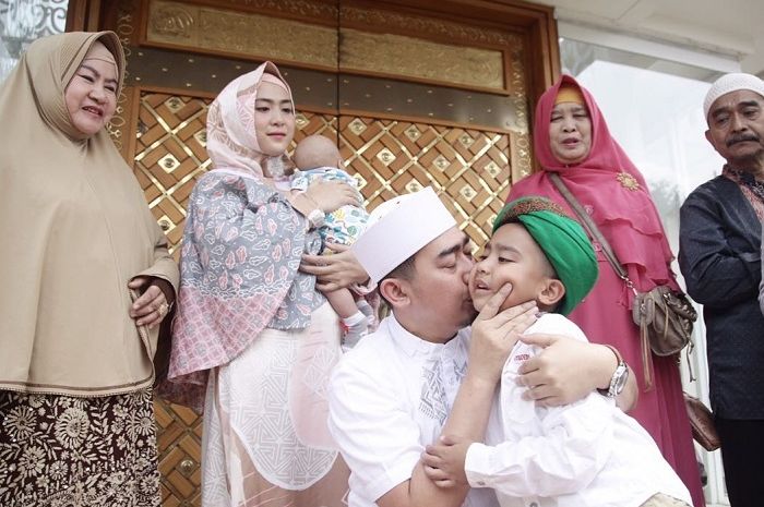 anak-sulung-ustaz-solmed-dan-april-jasmine.jpg