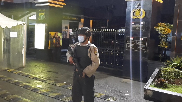 angota-polres-metro-bekasi-kota-rabu-3132021.jpg
