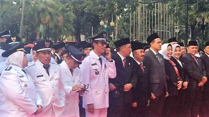 anies-lantik-pejabat-di-balai-kota-dki.jpg