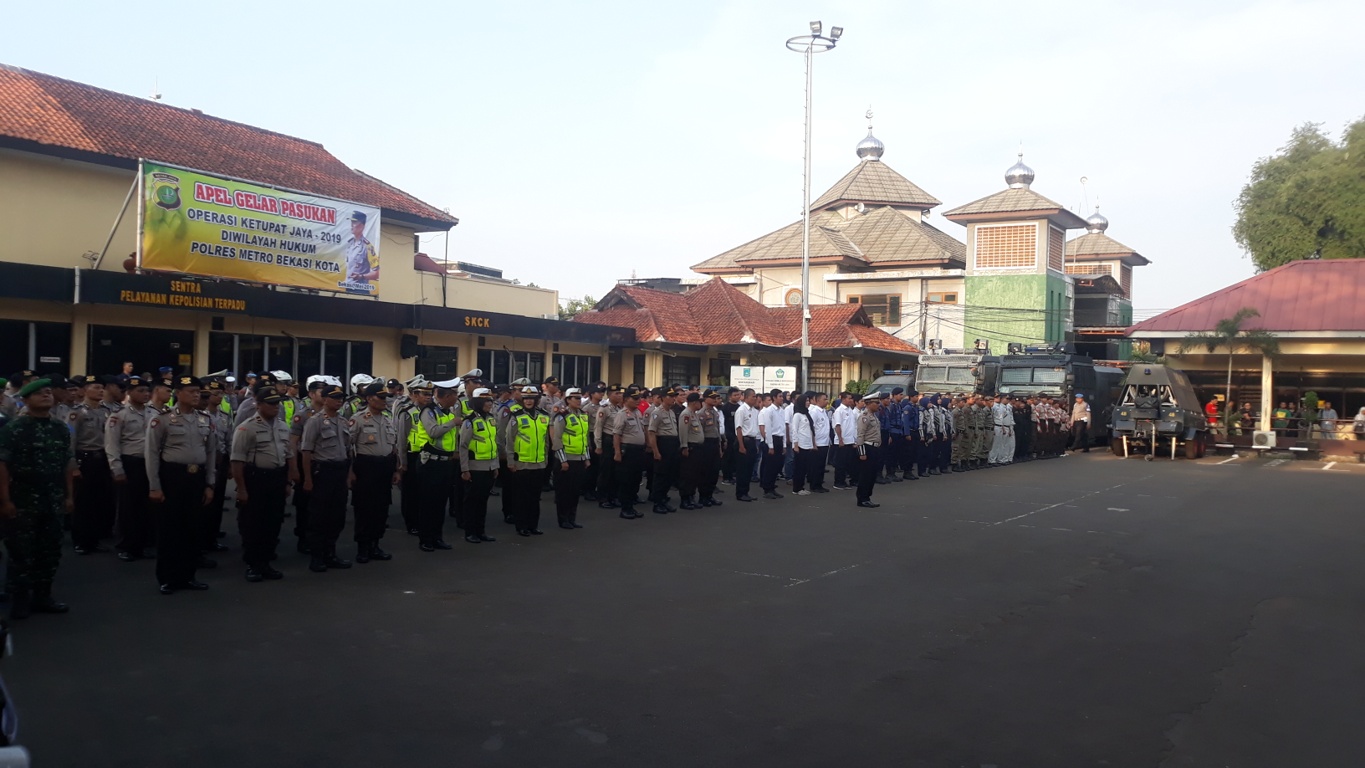 881 Personel Polrestro Bekasi Kota Disiagakan saat Operasi Ketupat Jaya 2019