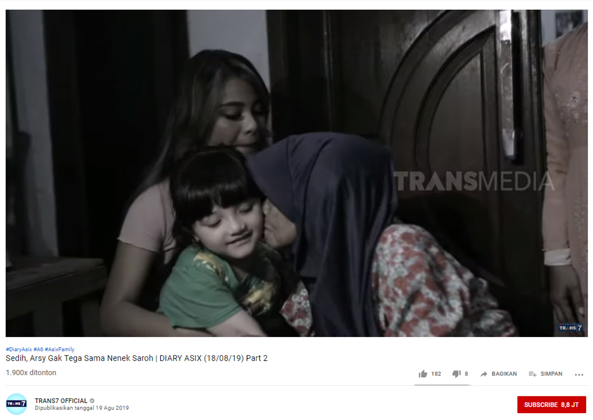 Kasihan dan Tak Tega, Arsy Lakukan Ini Kepada Nenek Penjual Peyek yang Hidup Sendirian