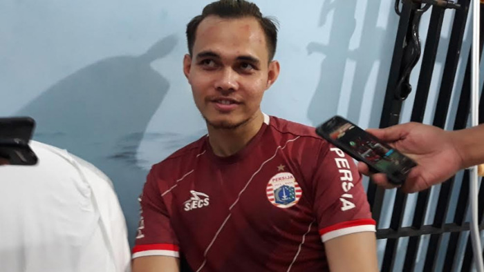 bek-kiri-persija-jakarta-rezaldi-hehanusa-saat-ditemui-d.jpg