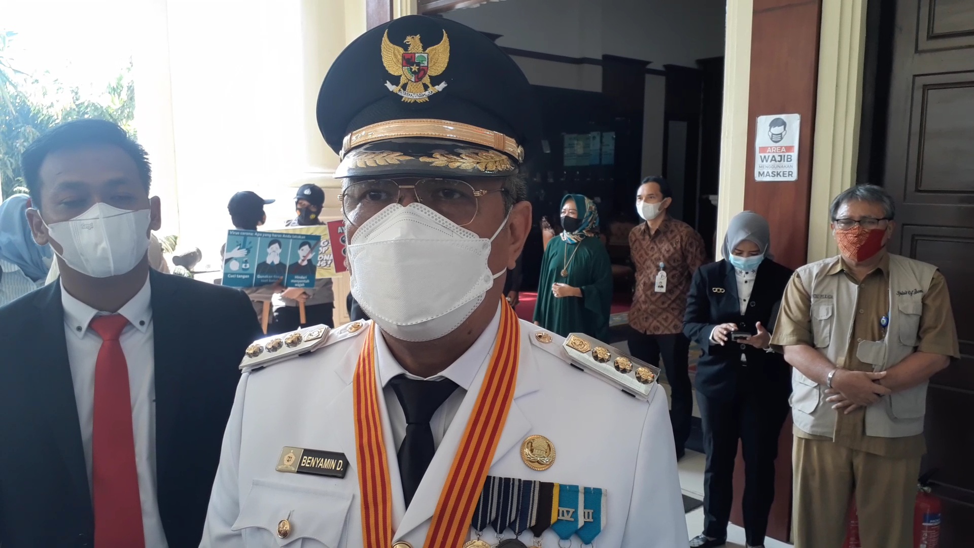 benyamin-davnie-usai-dilantik-gubernur-banten-di-kawasan-pusat-pemerintahan-provinsi-banten-kp3b.jpg