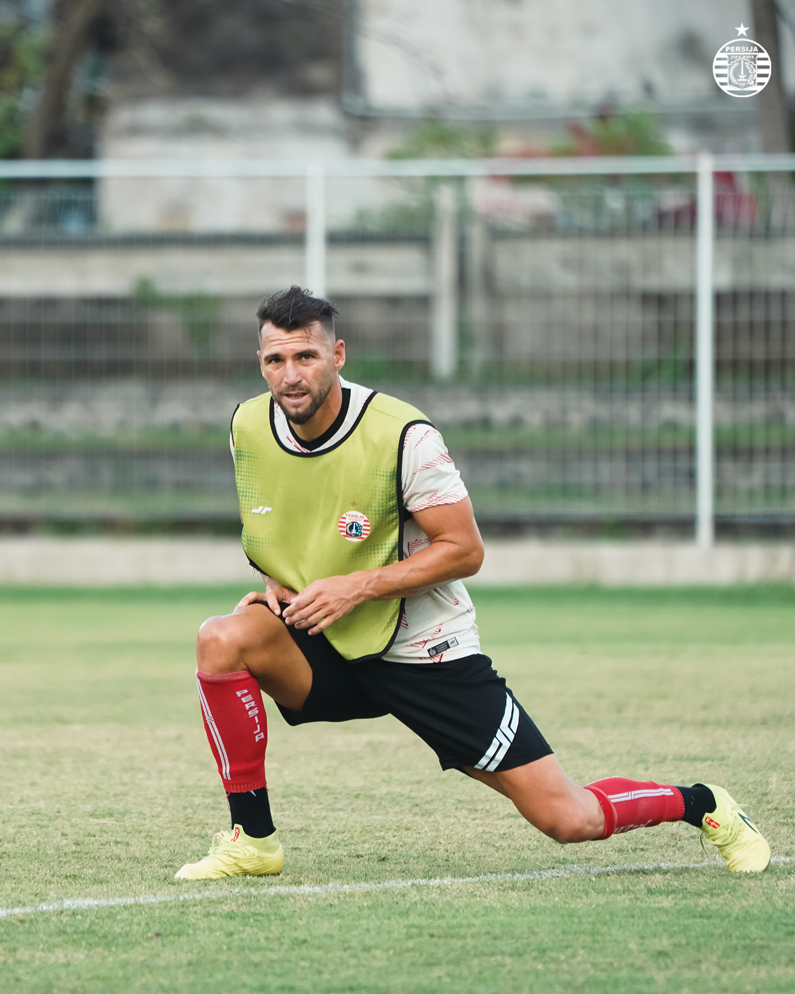 bomber-persija-jakarta-marko-simic-2a.jpg