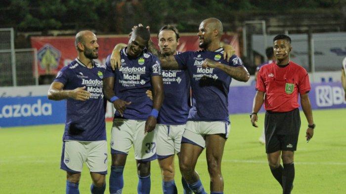 Tekuk PSS, Persib Masuk 3 Besar Klasemen Liga 1 2021, Bali United & Persebaya Tergeser