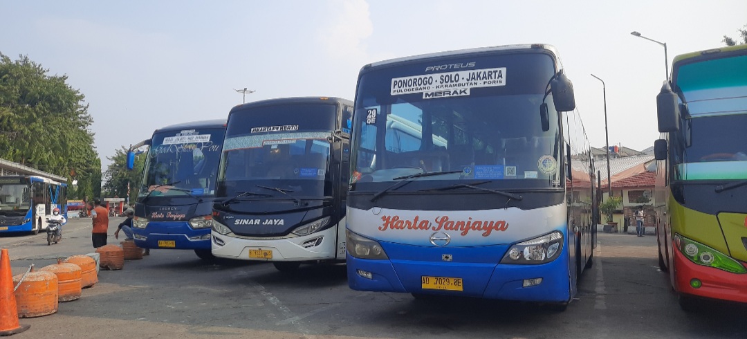16 Bus AKAP Layani Penumpang dengan Keperluan Mendesak di Hari Pertama Larangan Mudik Kemarin