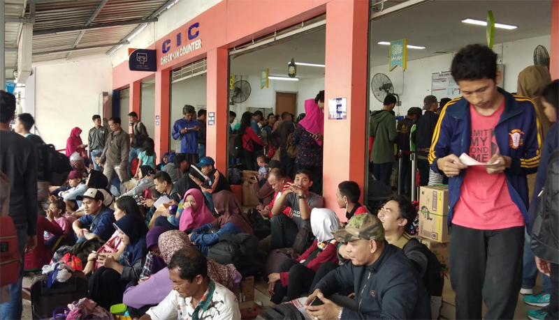 counter-tiket-pasar-senen_20180611_132831.jpg