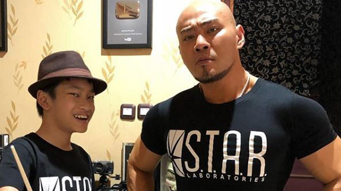 deddy-corbuzier-dan-azka_20180607_105631.jpg