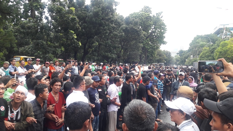 demo-sopir-taksi-online_20180129_182914.jpg